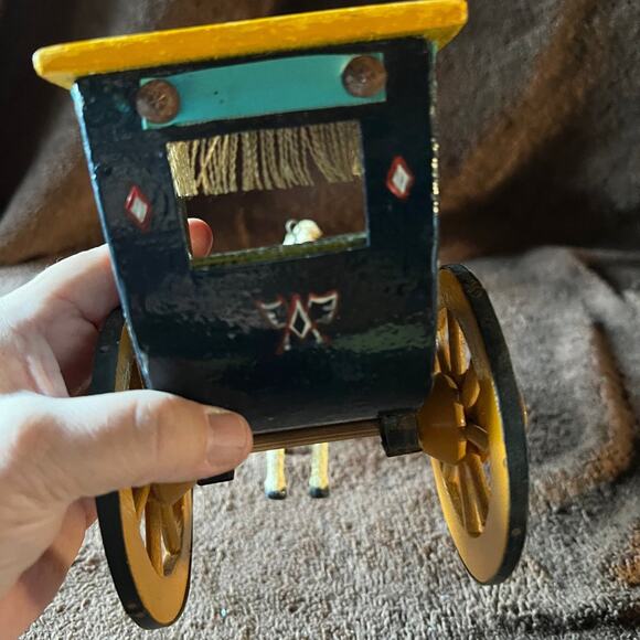 VINTAGE WOOD  WHITE HORSE &  BLUE/ YELLOW CART - Picture 6 of 7